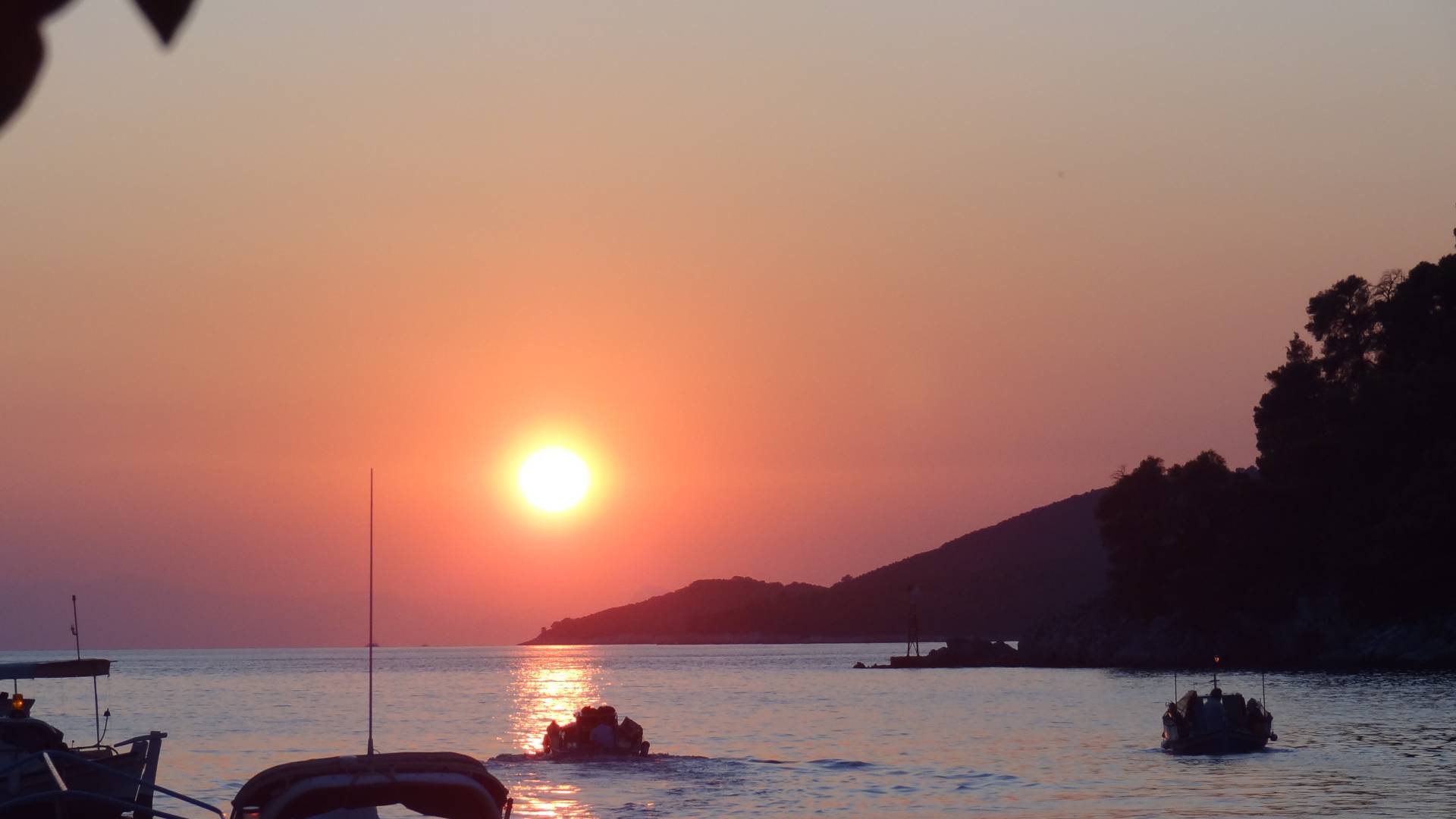 Sailing through the Sporades