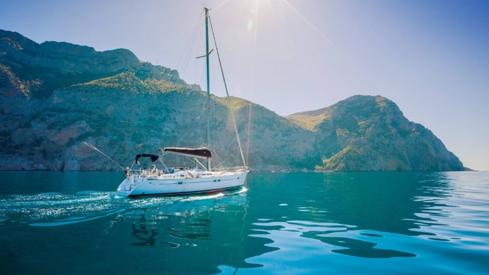 Sailing holiday Charters in Cyclades, Greece