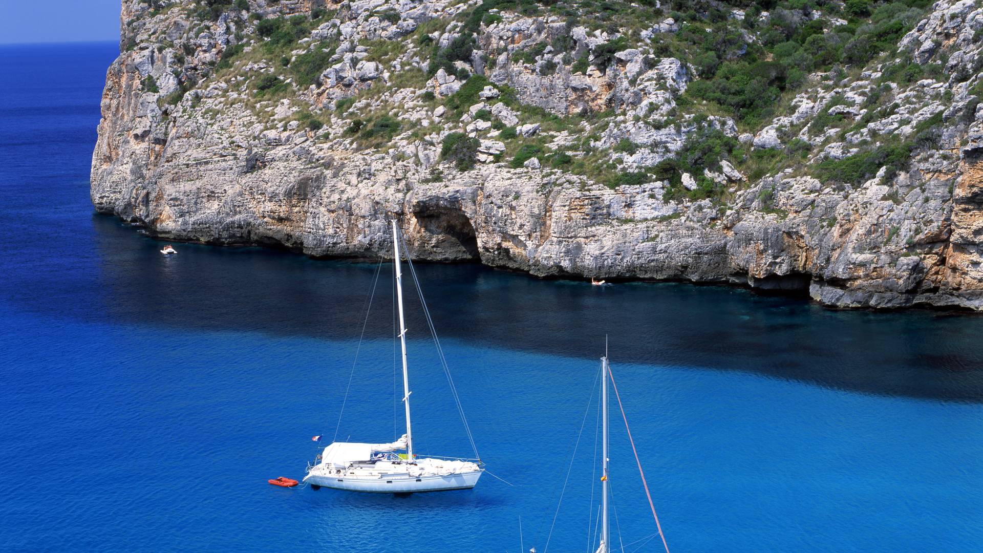 Tips for Sailing the Greek Islands